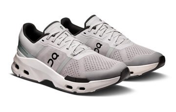 On Cloudpulse Training Shoes (1)