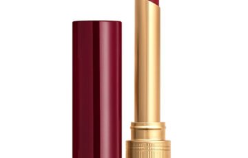 Gucci Rouge de Beaute Brillant Lipstick (1)