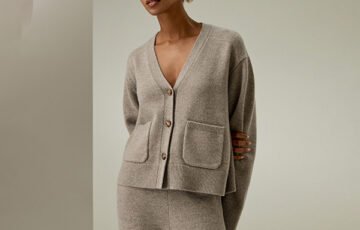 Cropped Wool-Cashmere Blend Cardigan (4)