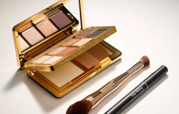 Trish McEvoy Makeup Wardrobing Set (3)