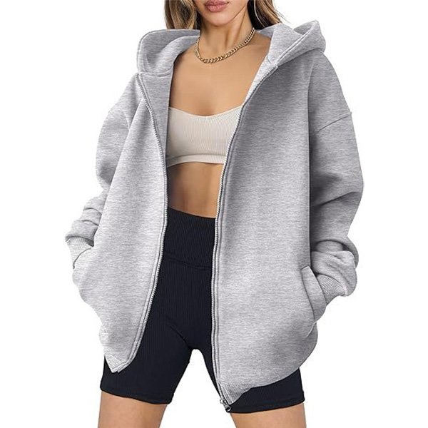 Oversized zip-up hoodie for women with long sleeves and hood