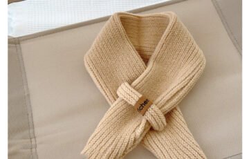 Children's Solid Color Knitted Thermal Scarf (9)