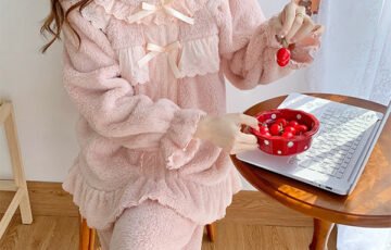 Ladies Warm Coral Fleece Pajamas Suit (1)