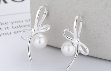 S925 Silver Korean Pearl Bow Earrings (2)
