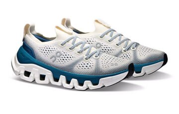Running Shoes For Women On Cloud X Tempo in Ivory/Storm with CloudTec sole pair view
