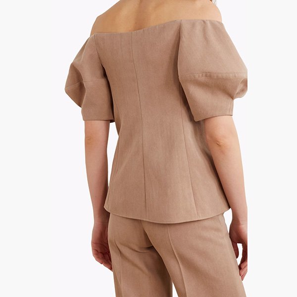 Chloé Off-the-Shoulder Wool-Twill Top – Luxury Style (3)