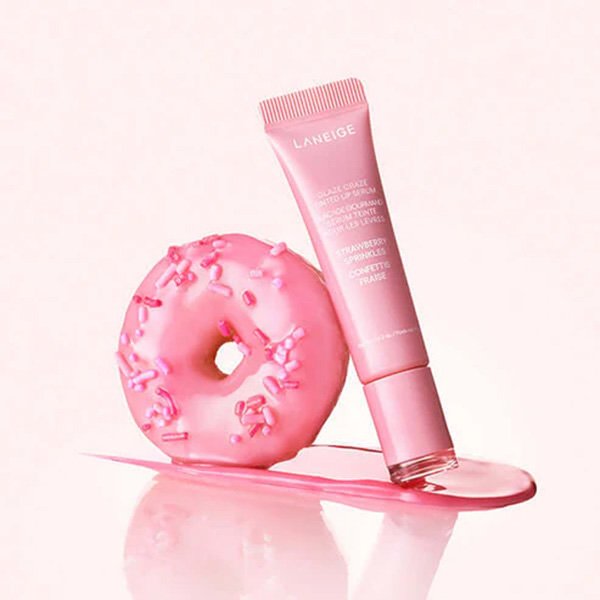 Tinted lip serum with high-shine finish and hydrating formula
