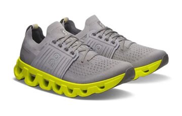Running Shoes On Cloudswift 4 Alloy Lime pair view with grey knit upper and lime sole