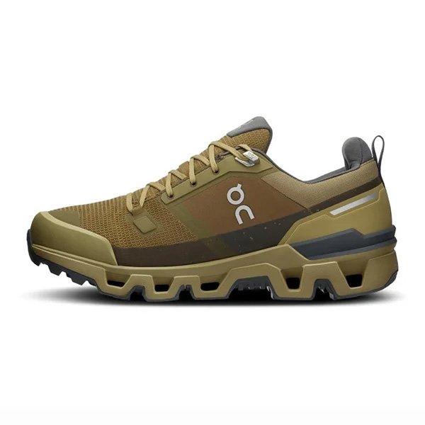 Hiking Shoes On Cloudwander Waterproof Hunter Safari detail view showing tread pattern
