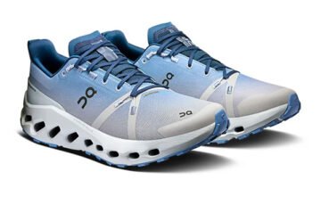 Trail Shoes On Cloudsurfer Waterproof Chambray Glacier pair angled view with gradient blue