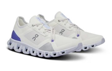 White Sneakers On Running Cloud X 3 AD Undyed Nimbus angled pair view with CloudTec sole