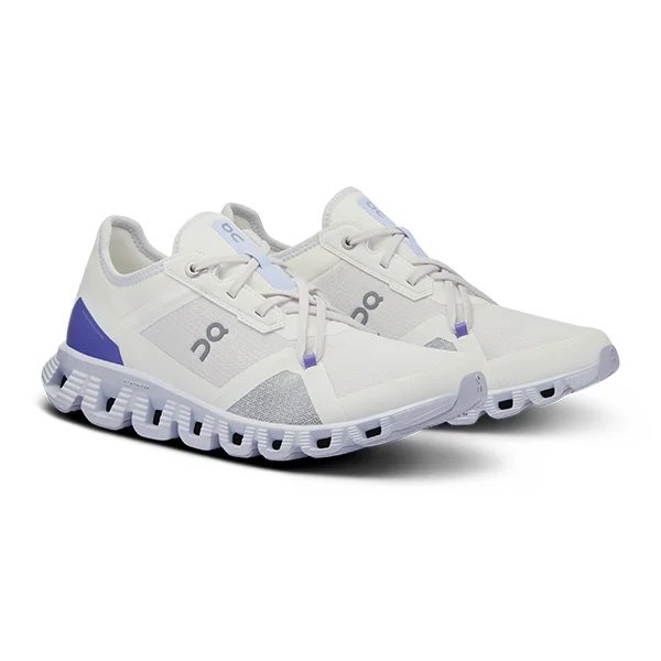 White Sneakers - Cloud X 3 AD Undyed | On Running